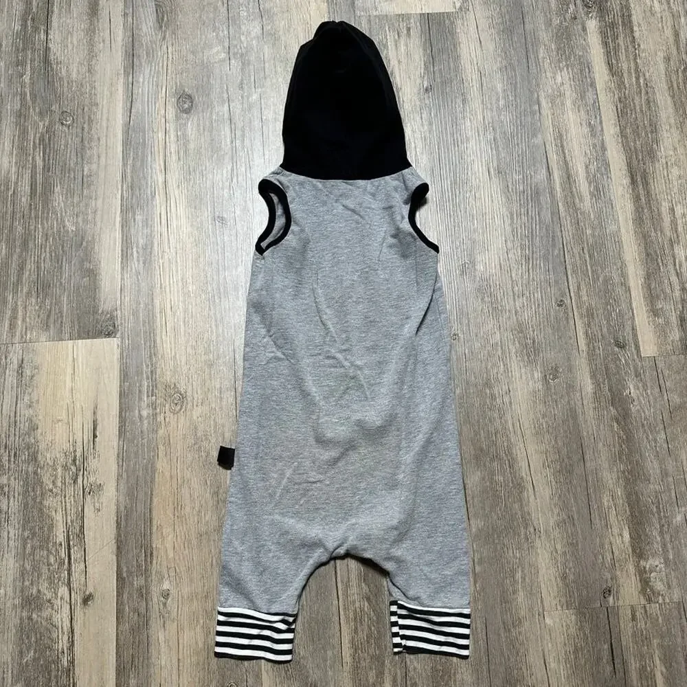 RAGS Gray Black One-Piece Romper 18-24 MO. Sleeveless Hooded Cotton Lycra
